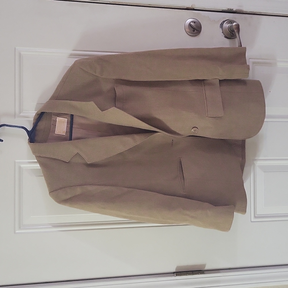 Women's Pendleton brand size 6, tan, 100% virgin wool, made in USA, blazer
